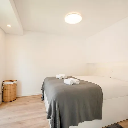 Semesterbostad Guestready - Modernity Refine Near Airport Lisboa