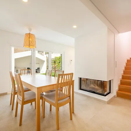 Guestready - Modernity Refine Near Airport Semesterbostad *
