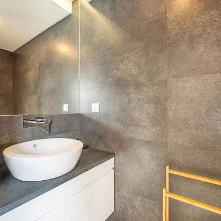 Guestready - Modernity Refine Near Airport Holiday home